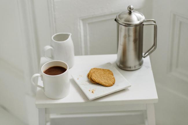 Stem ginger oat cookies
