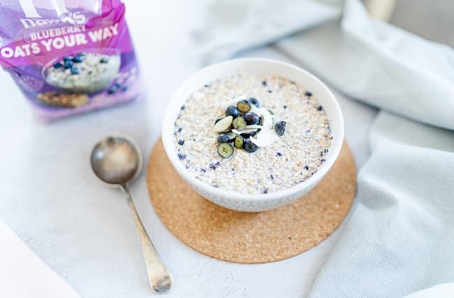 Blueberry Oats Smoothie Bowl