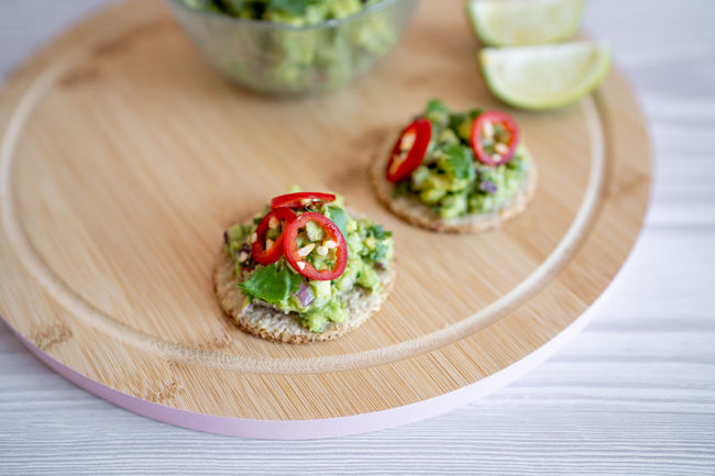 rough oatcake guac