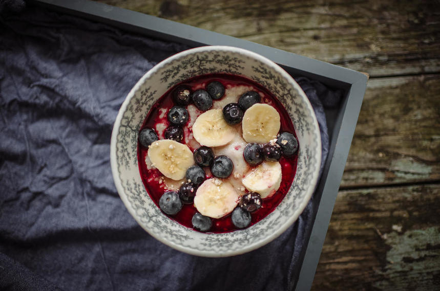 Banana Porridge With Blueberry Compote