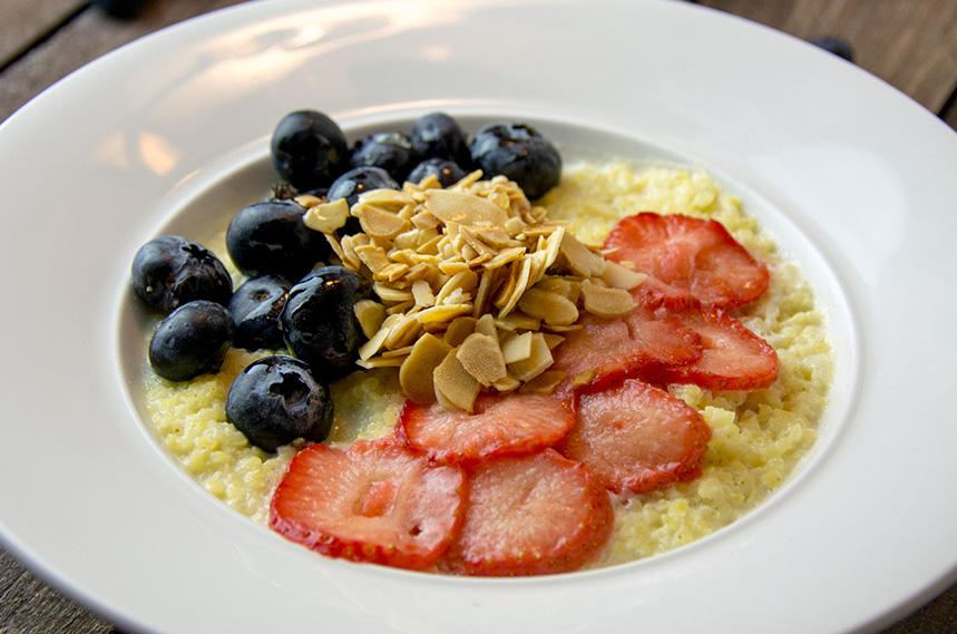 Toasted Oat And Almond Porridge