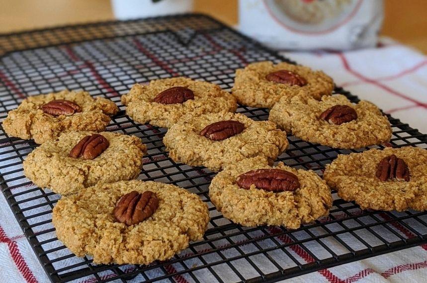 Pecan butterscotch cookies